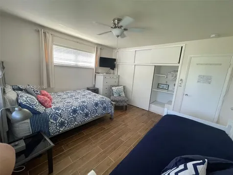 4410 N Buchanan Street Hollywood FL 33021