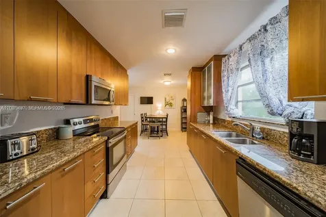 4410 N Buchanan Street Hollywood FL 33021