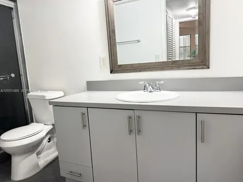 8333 Lake Drive Doral FL 33166