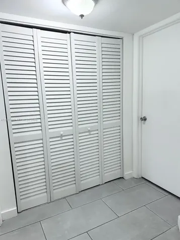 8333 Lake Drive Doral FL 33166