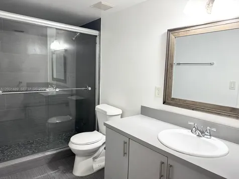 8333 Lake Drive Doral FL 33166