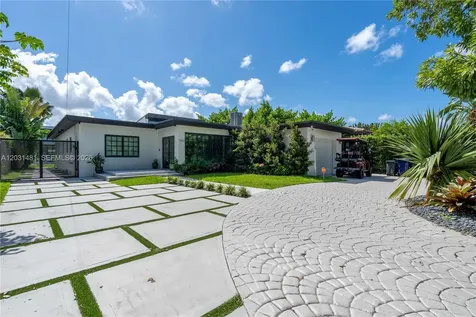 7850 Hawthorne Avenue Miami Beach FL 33141