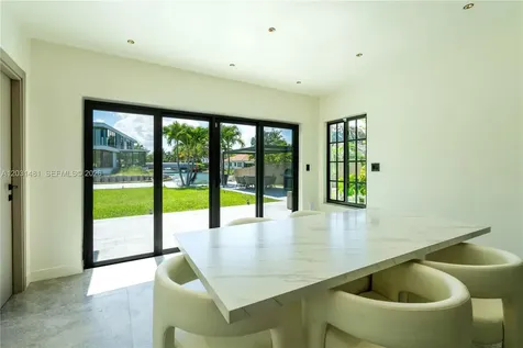 7850 Hawthorne Avenue Miami Beach FL 33141
