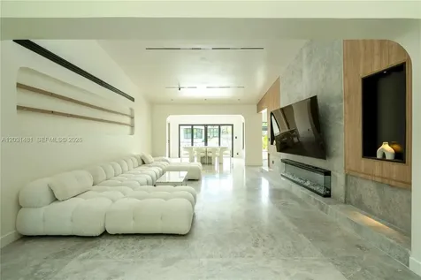 7850 Hawthorne Avenue Miami Beach FL 33141