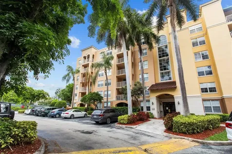 19701 E Country Club Drive Aventura FL 33180