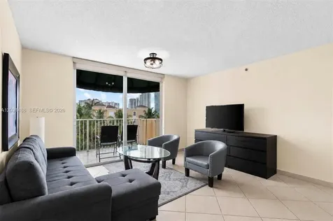 19701 E Country Club Drive Aventura FL 33180