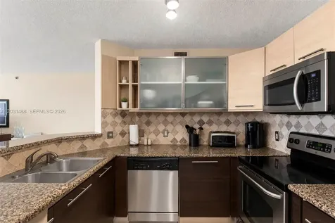 19701 E Country Club Drive Aventura FL 33180
