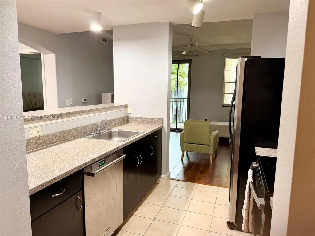 533 NE 3rd Avenue Fort Lauderdale FL 33301
