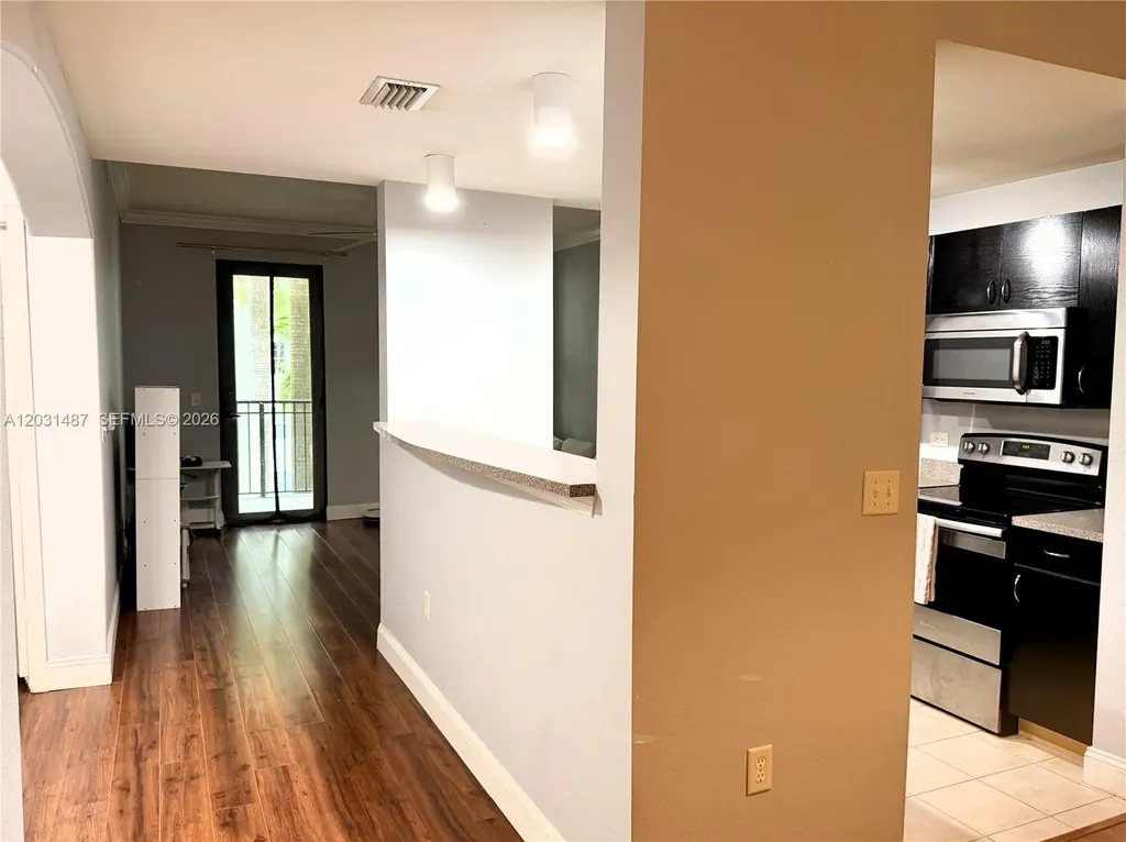 533 NE 3rd Avenue Fort Lauderdale FL 33301