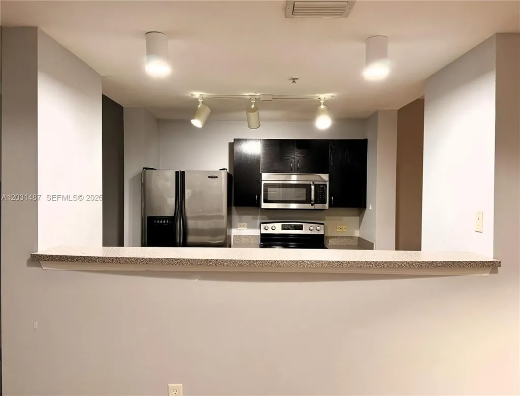 533 NE 3rd Avenue Fort Lauderdale FL 33301