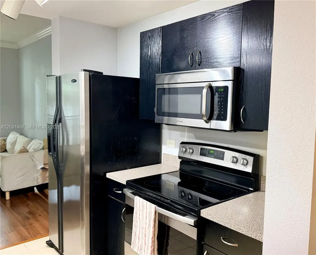 533 NE 3rd Avenue Fort Lauderdale FL 33301