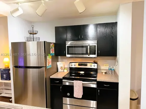 533 NE 3rd Avenue Fort Lauderdale FL 33301