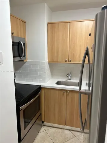 2920 SW 28th Terrace Miami FL 33133