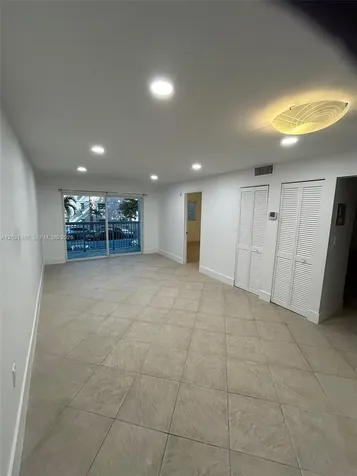 2920 SW 28th Terrace Miami FL 33133