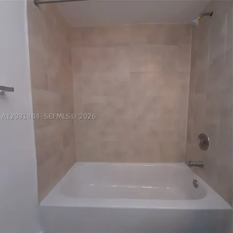 8160 Geneva Way Miami FL 33166
