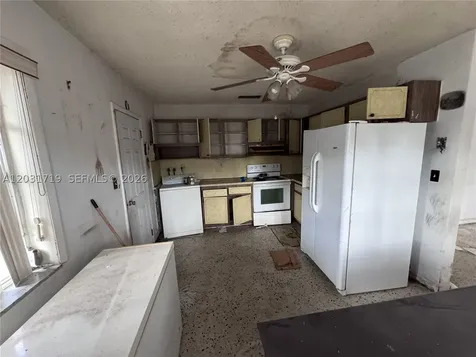 1369 NW 30th Street Miami FL 33142