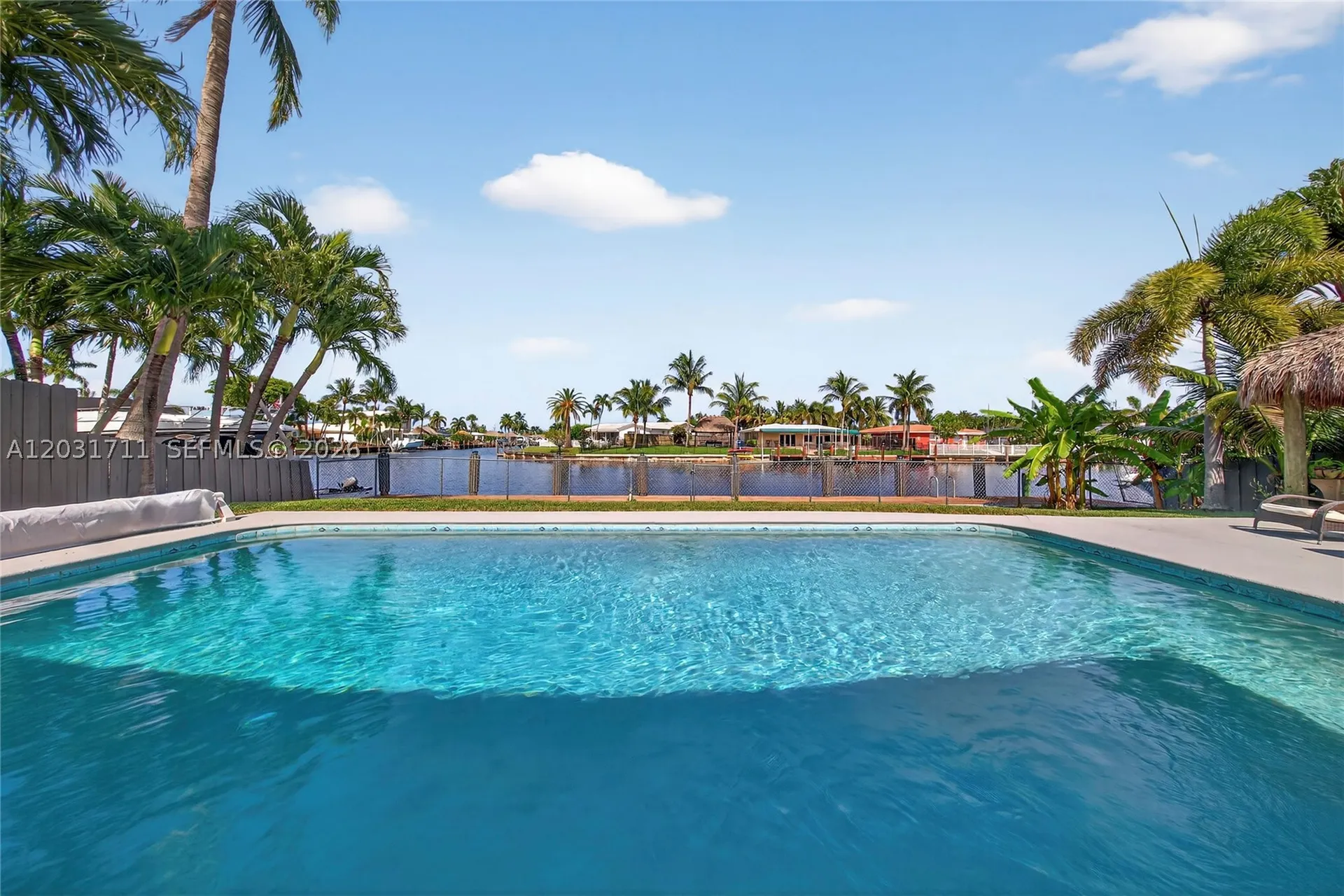 380 SE 1st Terrace Pompano Beach FL 33060