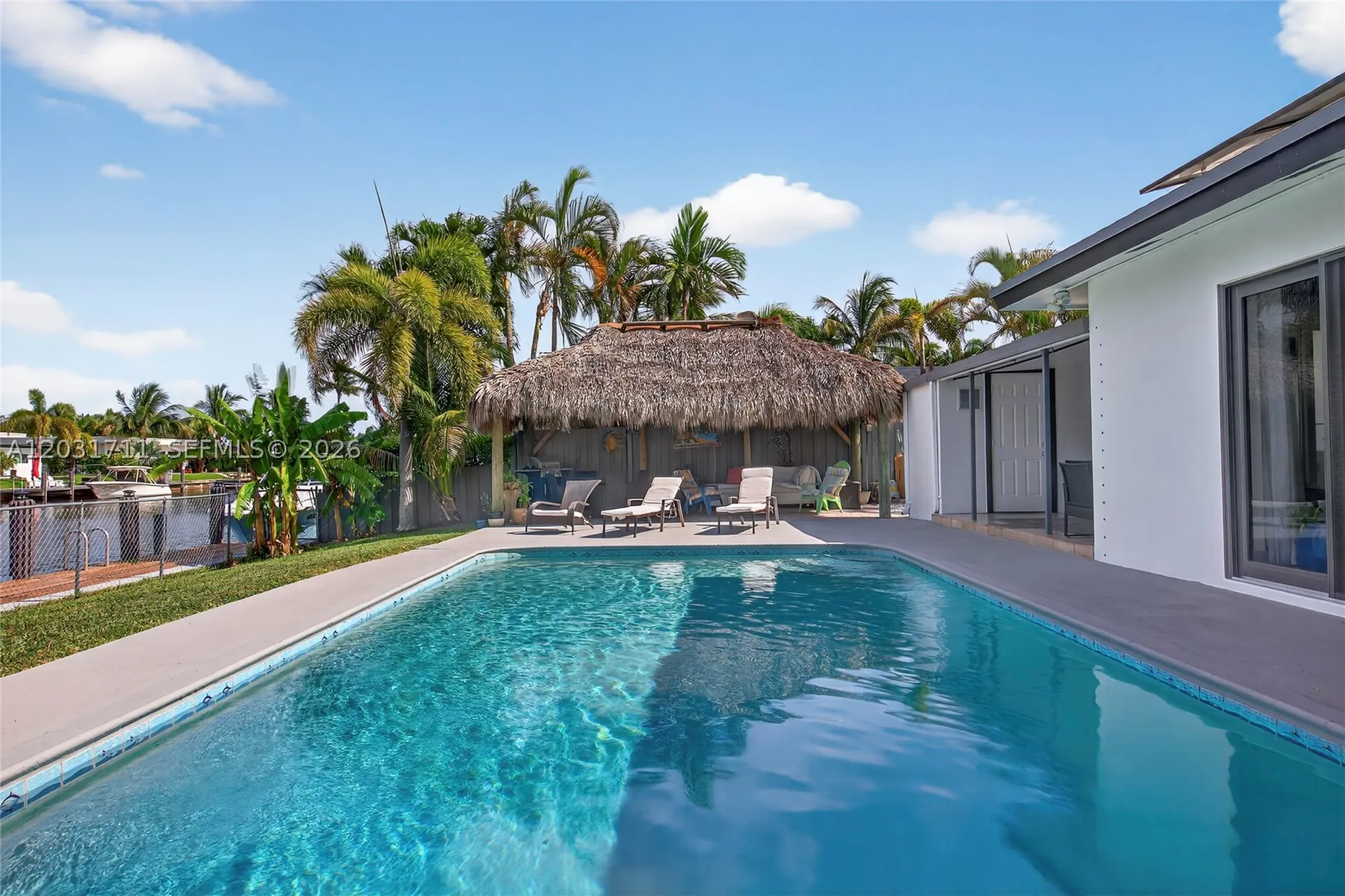 380 SE 1st Terrace Pompano Beach FL 33060