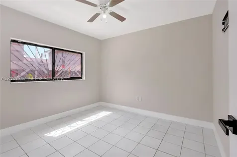 7732 W 29th Way Hialeah FL 33018