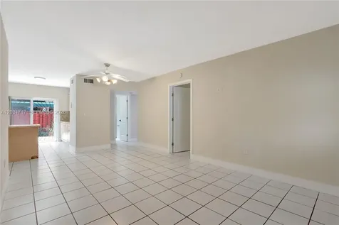 7732 W 29th Way Hialeah FL 33018