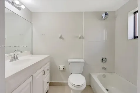 7732 W 29th Way Hialeah FL 33018