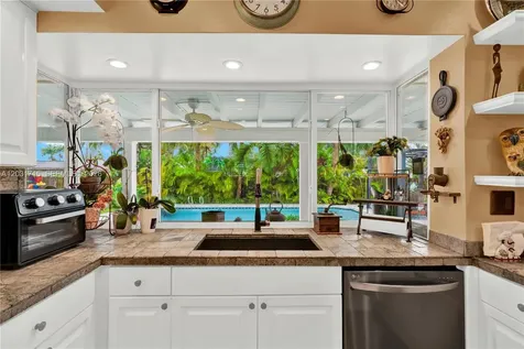 18920 SW 92nd Court Cutler Bay FL 33157
