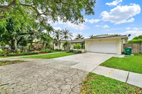 18920 SW 92nd Court Cutler Bay FL 33157