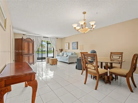 901 Colony Point Circle Pembroke Pines FL 33026