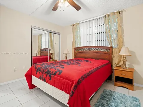 901 Colony Point Circle Pembroke Pines FL 33026