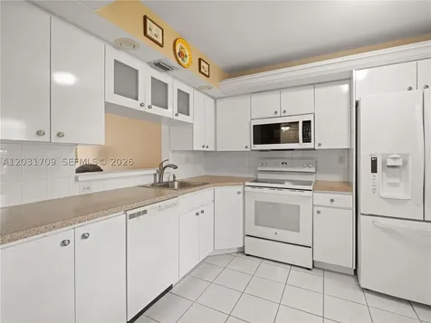 901 Colony Point Circle Pembroke Pines FL 33026