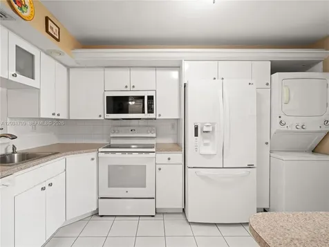 901 Colony Point Circle Pembroke Pines FL 33026