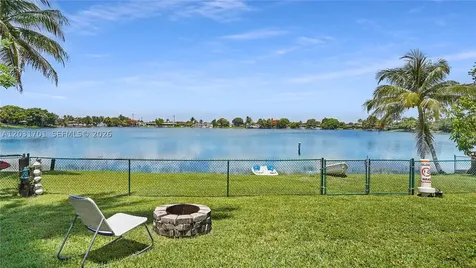 6220 W 10th Avenue Hialeah FL 33012
