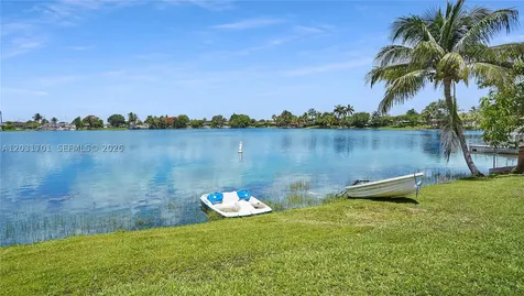6220 W 10th Avenue Hialeah FL 33012