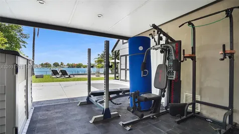 6220 W 10th Avenue Hialeah FL 33012