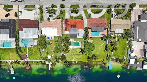 6220 W 10th Avenue Hialeah FL 33012
