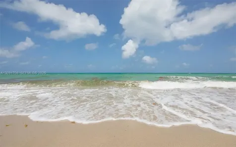 10275 Collins Avenue Bal Harbour FL 33154