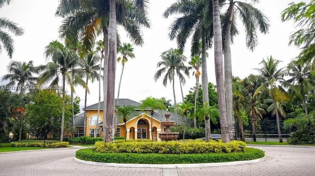 4055 W Mcnab Road Pompano Beach FL 33069