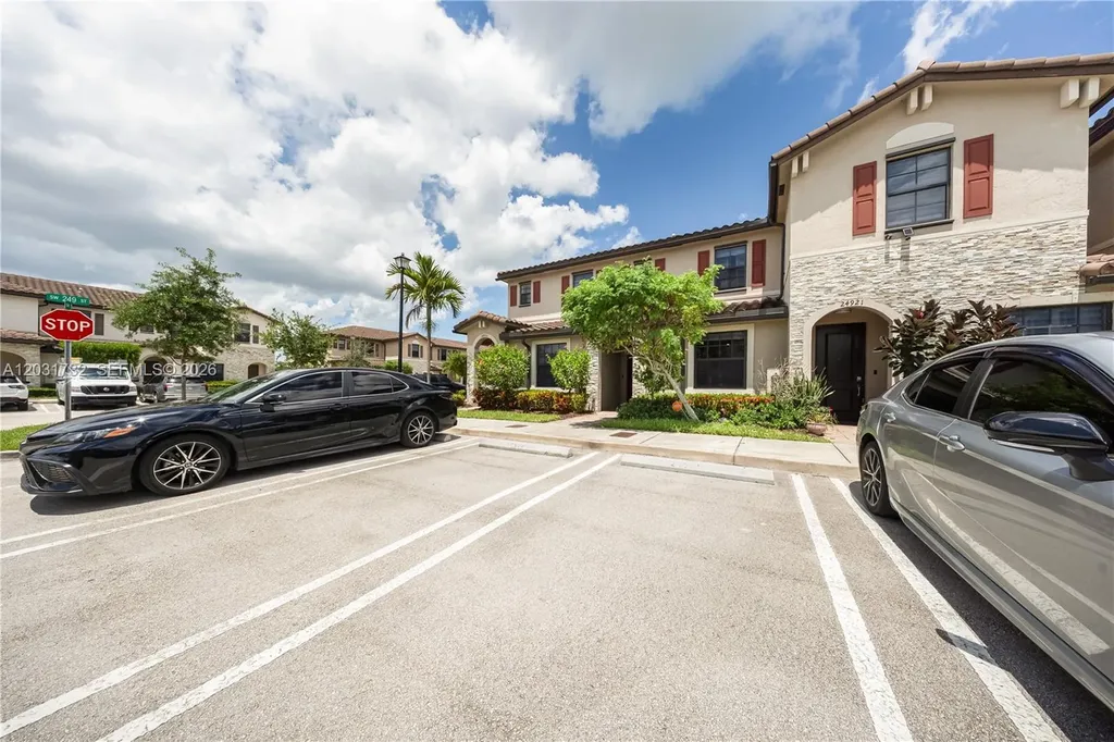 24911 SW 112th Place Homestead FL 33032