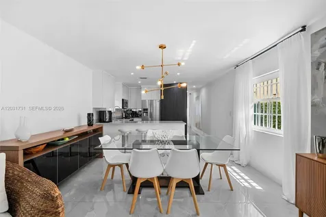 2752 SW 11th Street Miami FL 33135