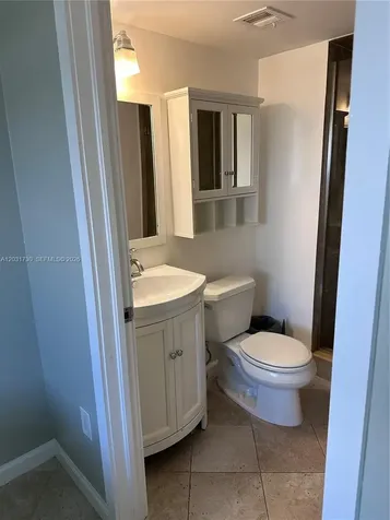 5880 W Collins Avenue Miami Beach FL 33140