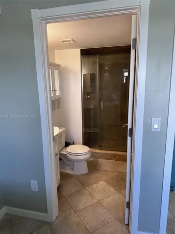 5880 W Collins Avenue Miami Beach FL 33140