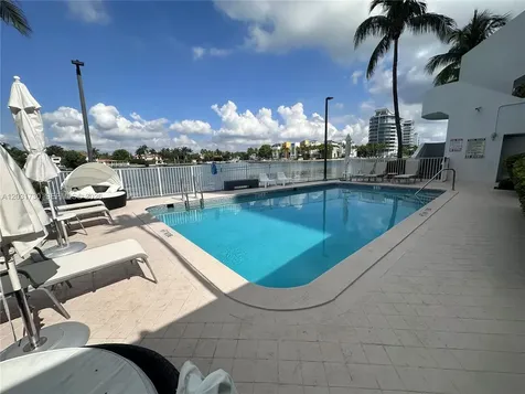 5880 W Collins Avenue Miami Beach FL 33140