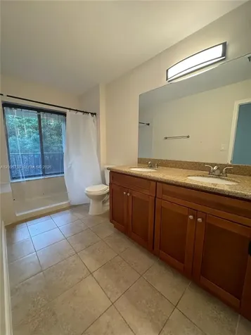 16498 NE 26th Avenue North Miami Beach FL 33160