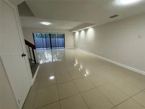 16498 NE 26th Avenue North Miami Beach FL 33160