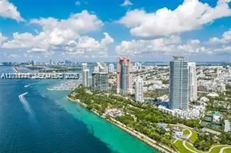100 S Pointe Drive Miami Beach FL 33139