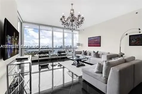 100 S Pointe Drive Miami Beach FL 33139