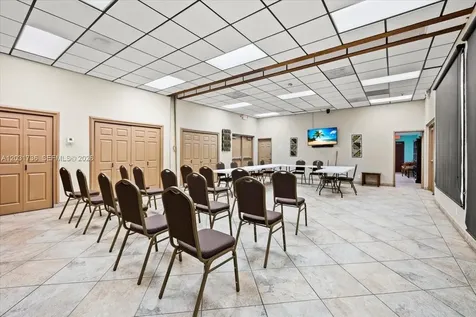 3101 N Country Club Drive Aventura FL 33180