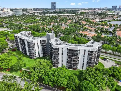 3101 N Country Club Drive Aventura FL 33180