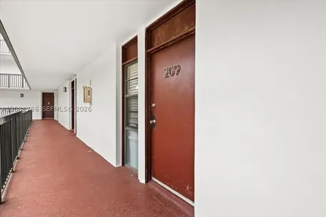 3101 N Country Club Drive Aventura FL 33180
