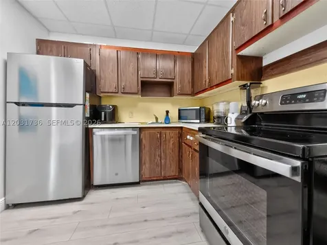 3101 N Country Club Drive Aventura FL 33180
